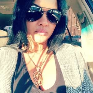 Meet your Posher, Leonor